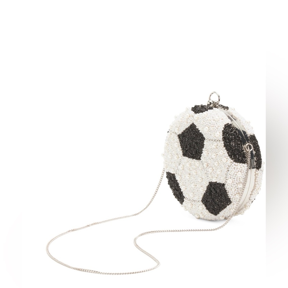🩶MADE IN INDIA BEADED SOCCOR BALL CLUTCH - NWT🩶